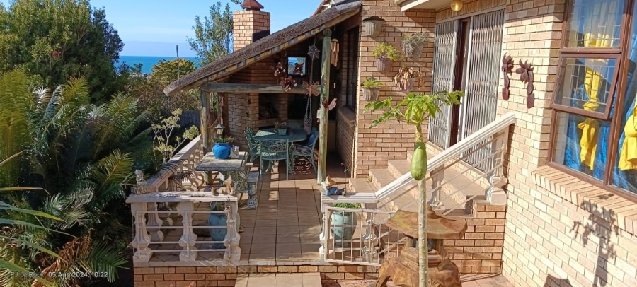 5 Bedroom Property for Sale in Hartenbos Heuwels Western Cape